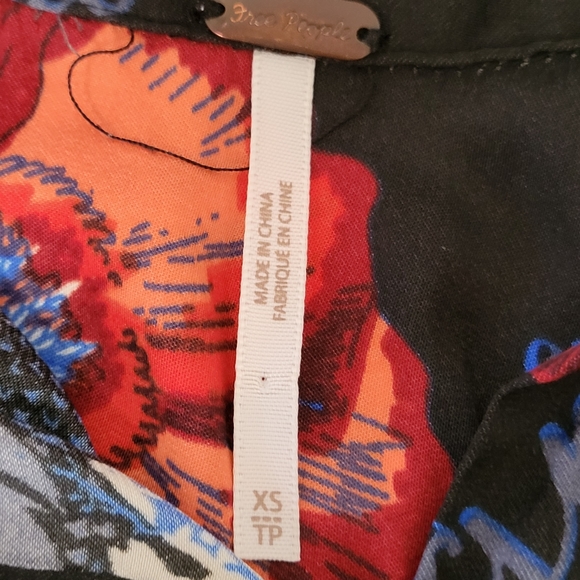 Free People high low floral long sleeve tee size XSmall - Picture 8 of 12